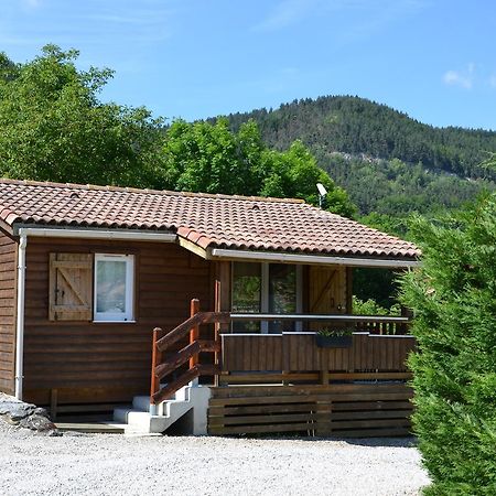 Camping La Mare Aux Fees Ξενοδοχείο Roquefeuil Εξωτερικό φωτογραφία