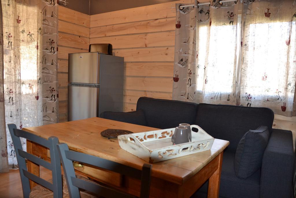 Camping La Mare Aux Fees Ξενοδοχείο Roquefeuil Εξωτερικό φωτογραφία