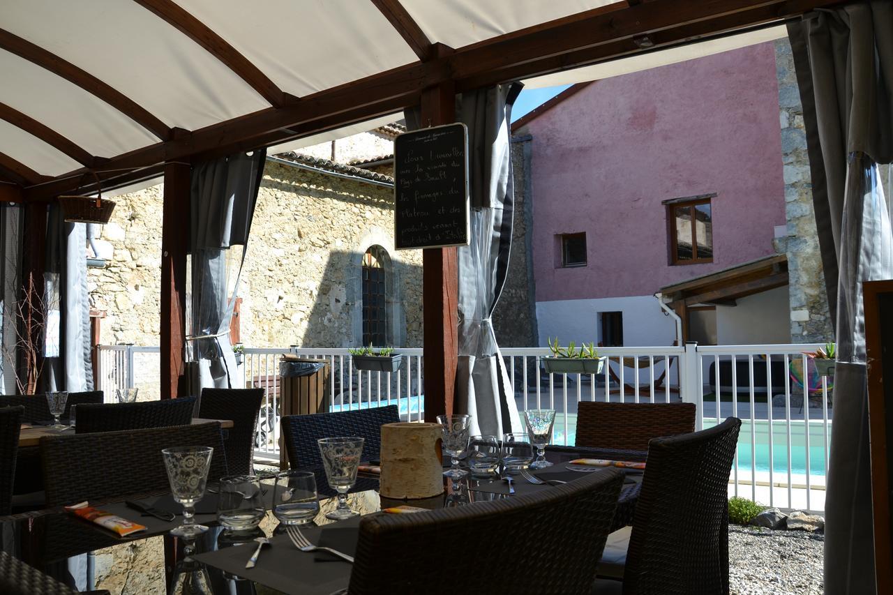 Camping La Mare Aux Fees Ξενοδοχείο Roquefeuil Εξωτερικό φωτογραφία