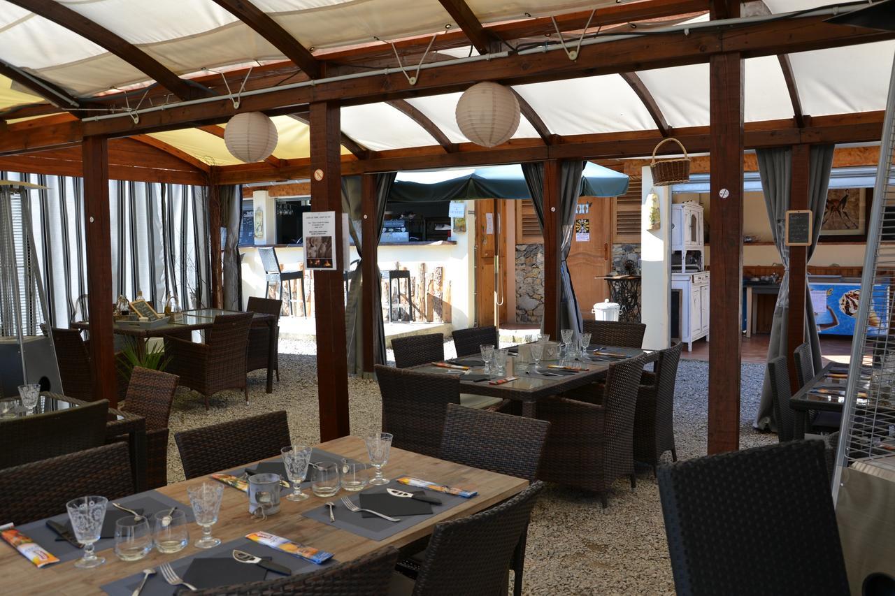 Camping La Mare Aux Fees Ξενοδοχείο Roquefeuil Εξωτερικό φωτογραφία