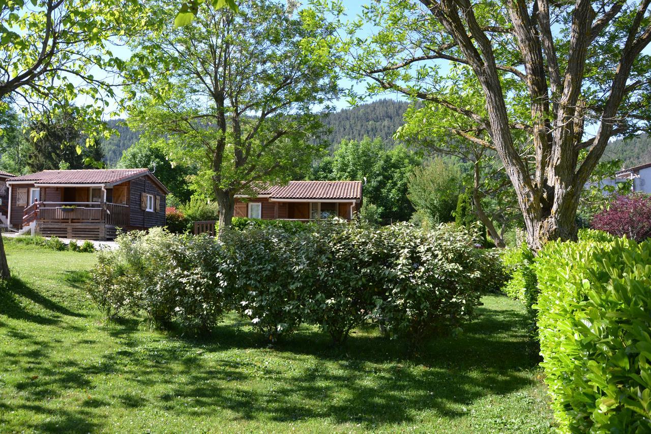 Camping La Mare Aux Fees Ξενοδοχείο Roquefeuil Εξωτερικό φωτογραφία