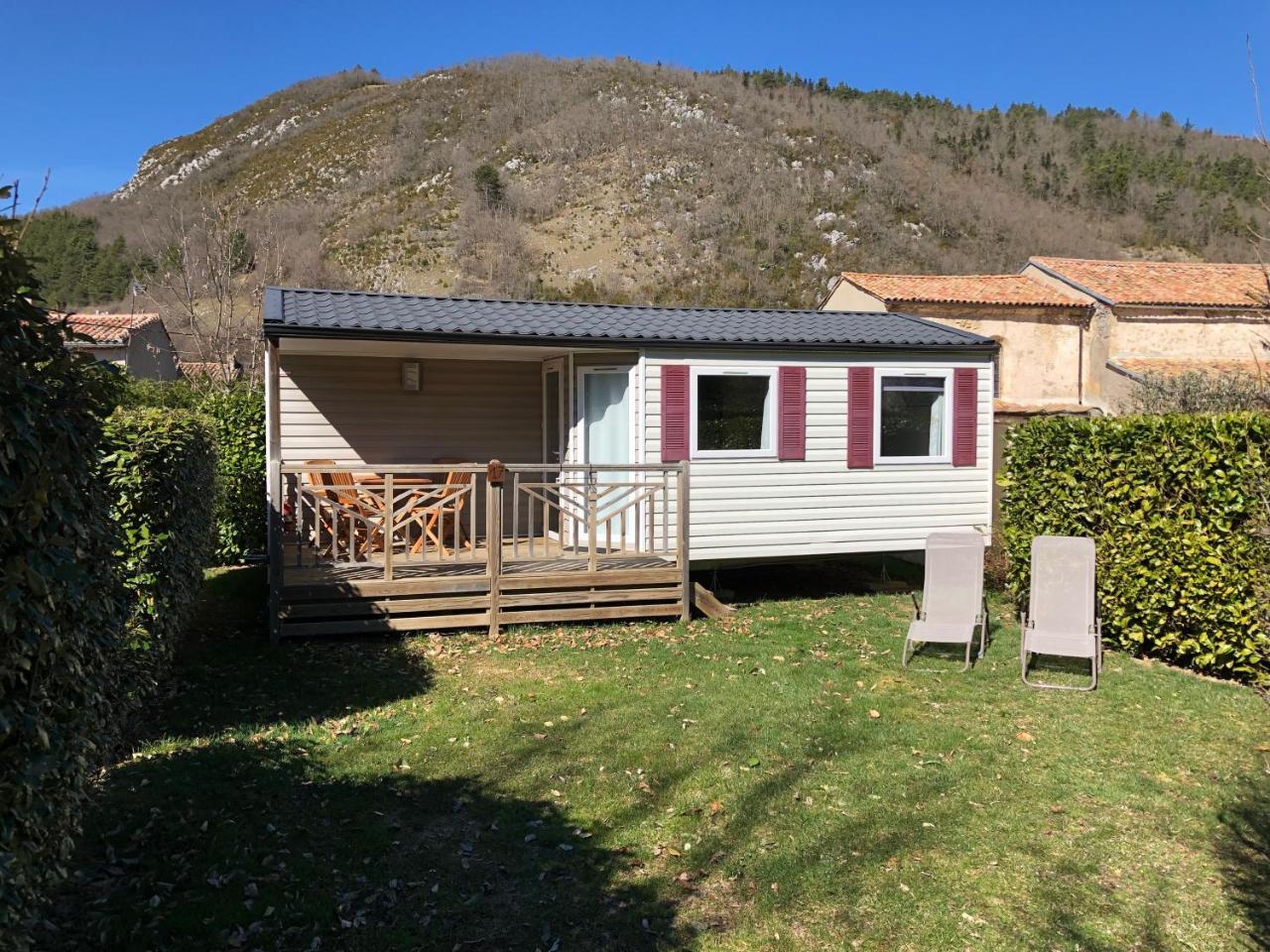 Camping La Mare Aux Fees Ξενοδοχείο Roquefeuil Εξωτερικό φωτογραφία